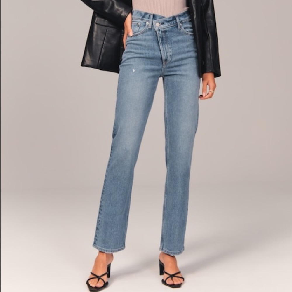 NWT 90s Ultra High Rise Straight Jeans Criss Cross Medium Wash size 24/00 R